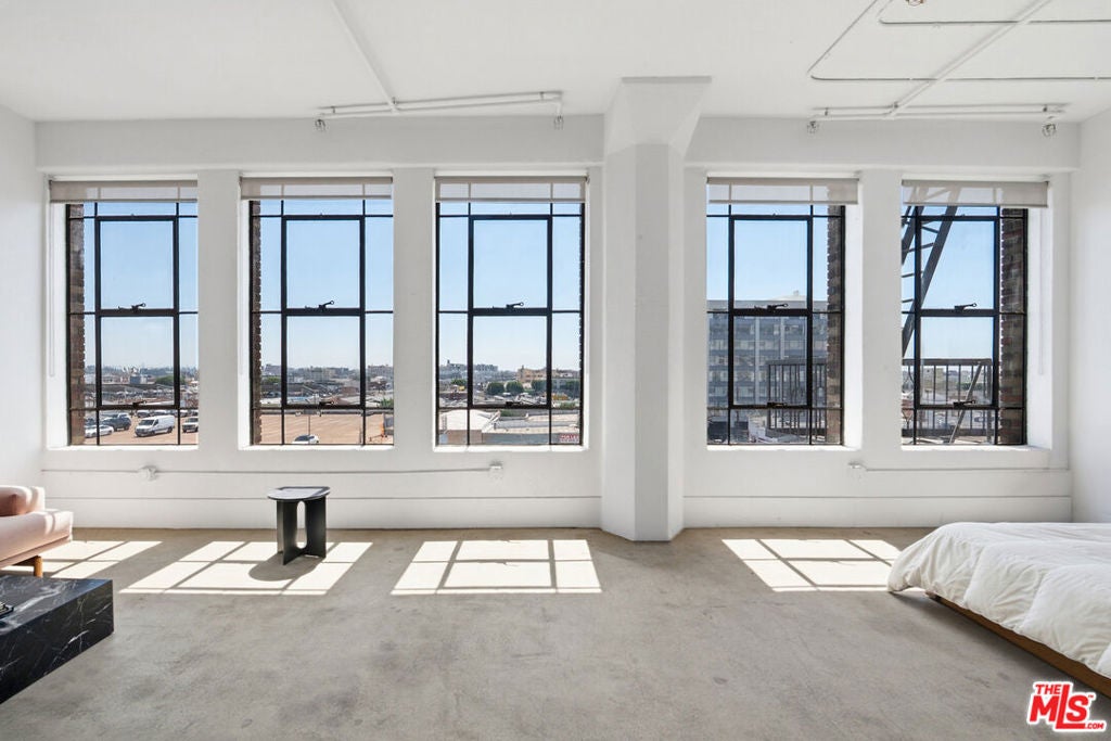 315 E 8th Street 505