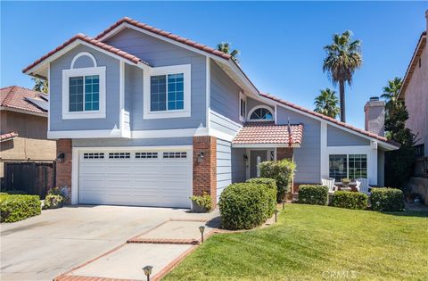 Photo of 220 Eastpark Lane, Redlands, CA 92374 (MLS # IG25206744) Photo of 220 Eastpark Lane, Redlands, CA 92374 (MLS # IG25206744)