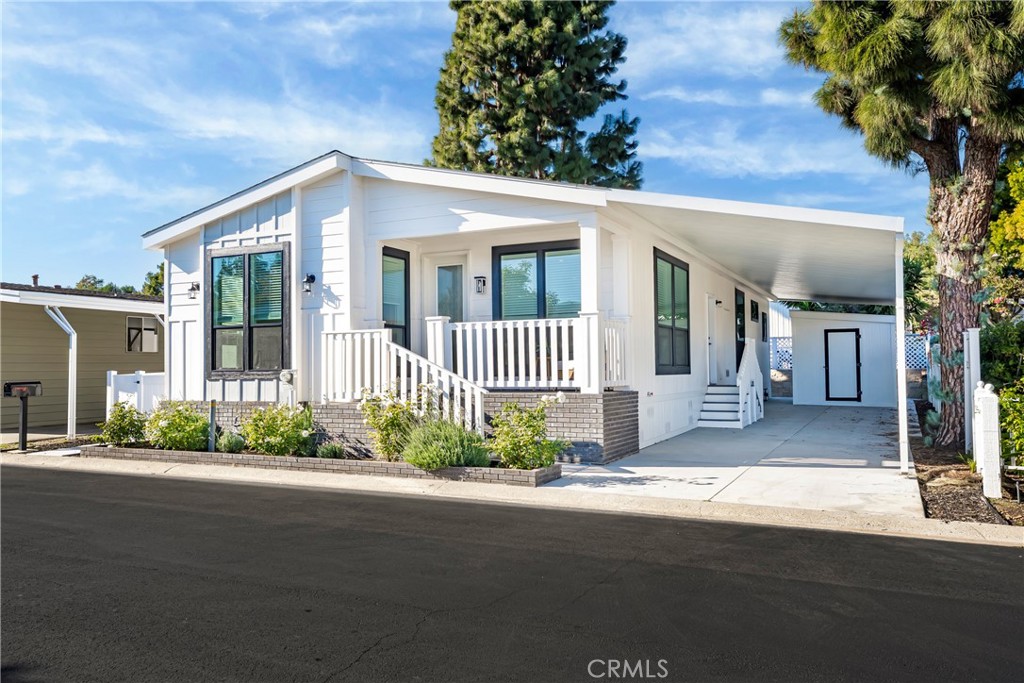 32302 Alipaz Street 247