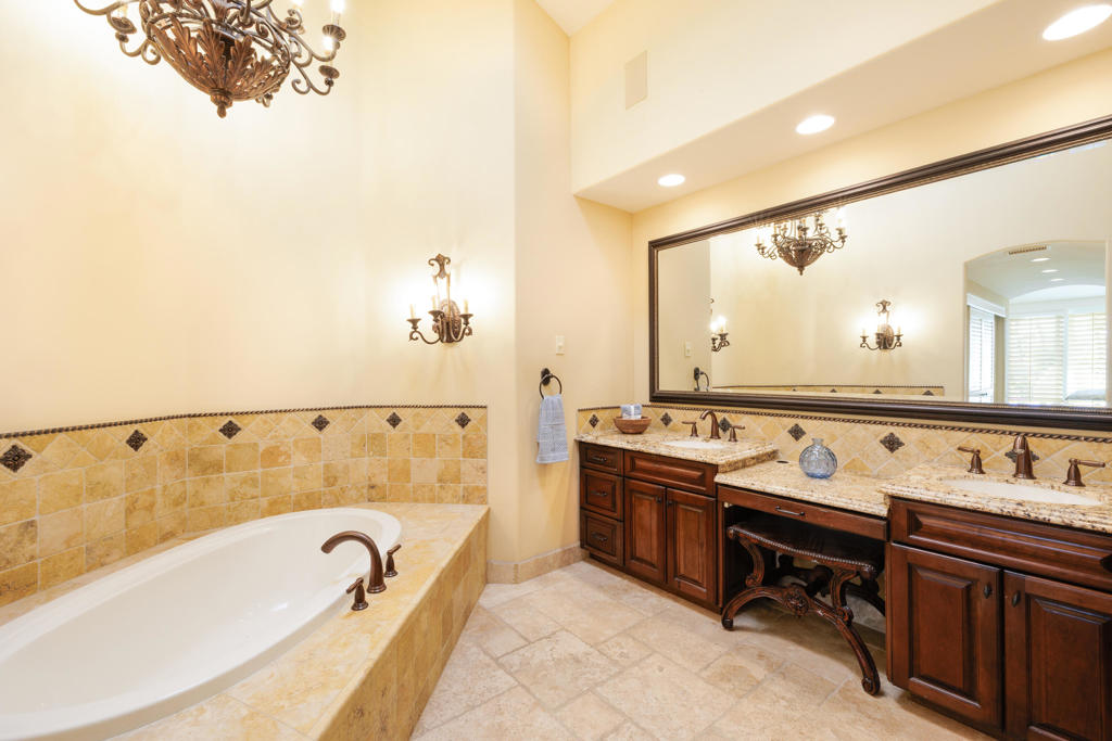 Palm Valley CC - Residential