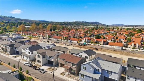 Tiny photo for 4862 Arroyo Run, Moorpark, CA 93021 (MLS # IV25278775)