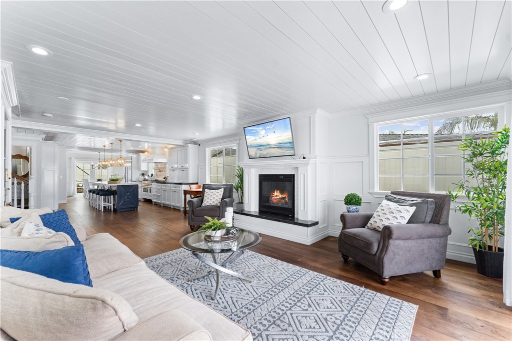 Downtown Area (DOWN) - Residential Lease