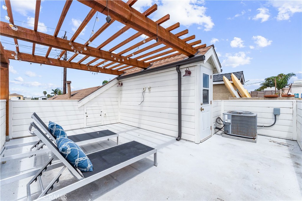 Downtown Area (DOWN) - Residential Lease