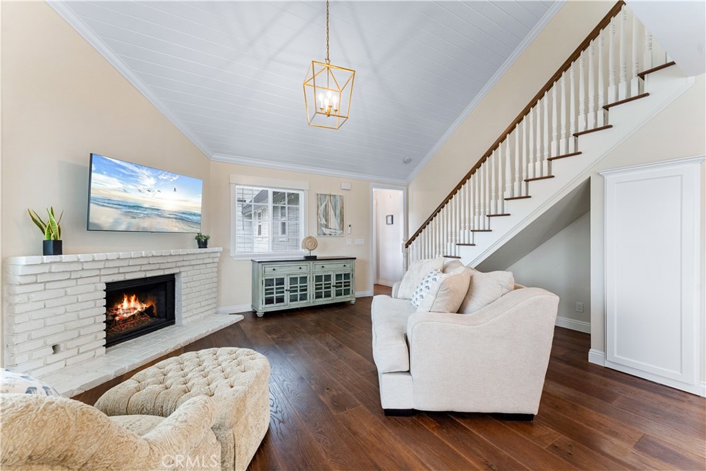 Downtown Area (DOWN) - Residential Lease