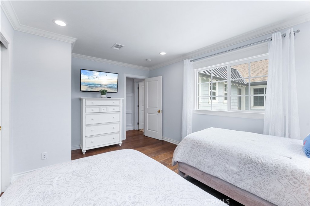 Downtown Area (DOWN) - Residential Lease