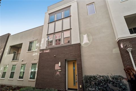 Photo of 170 Fable, Irvine, CA 92618 (MLS # OC25253704)