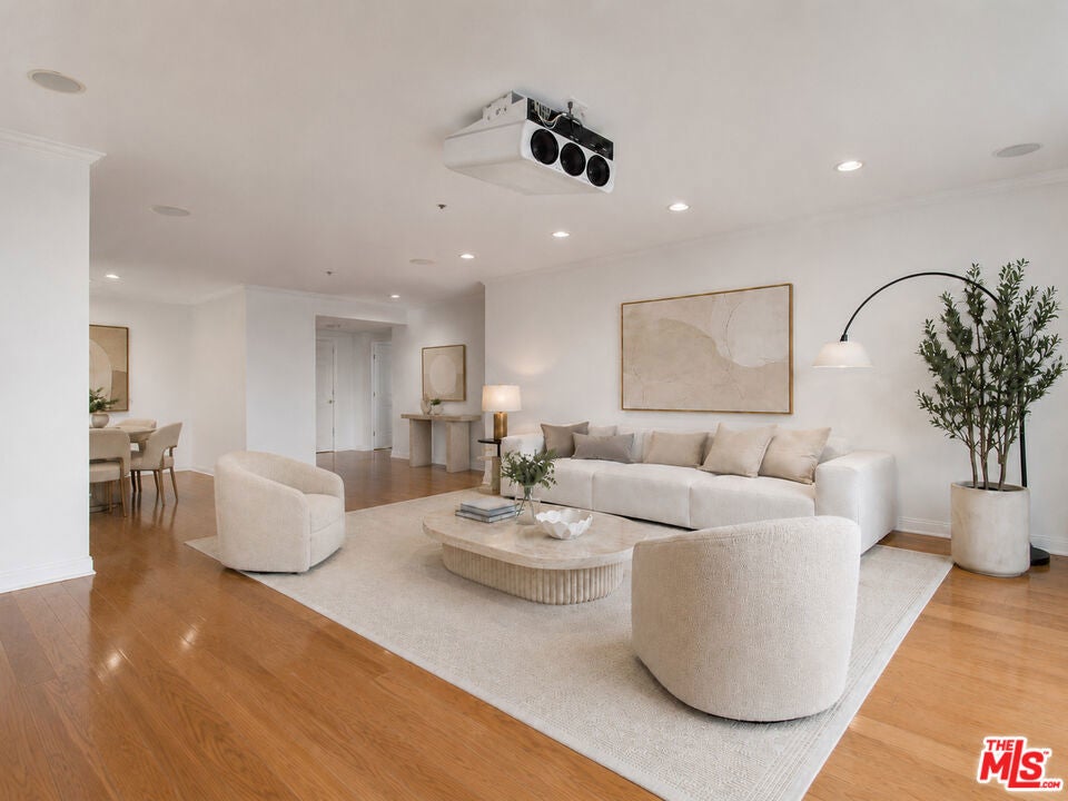 10724 Wilshire Boulevard 1001, Los Angeles CA 90024