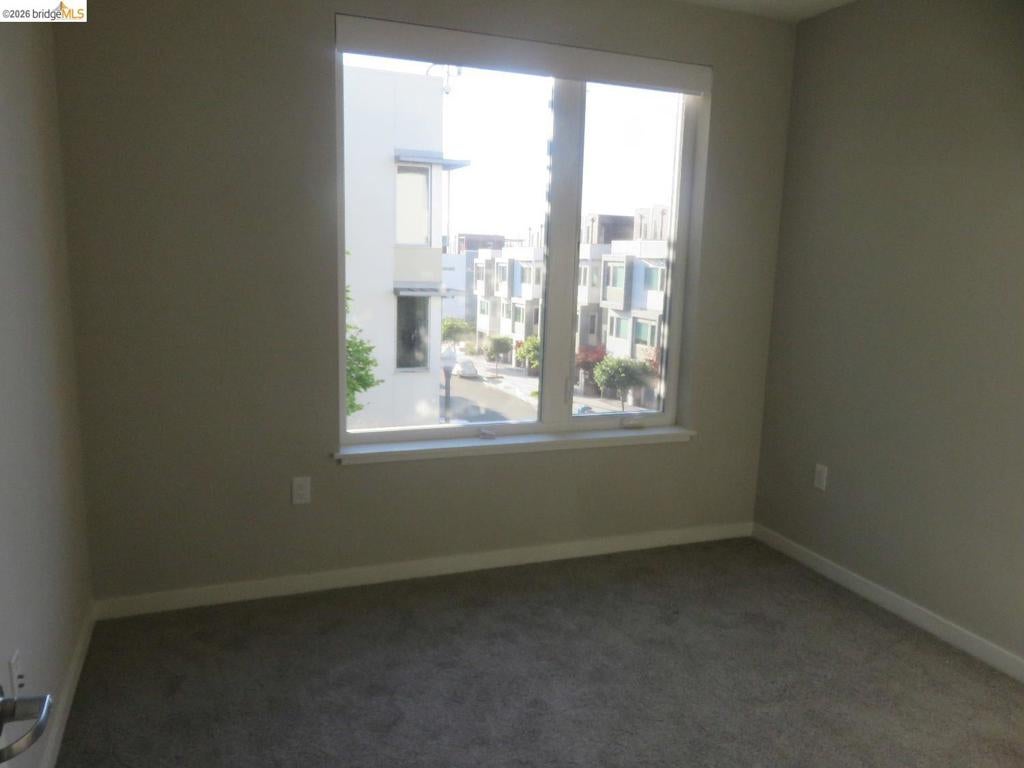 10 Kennedy Pl 203