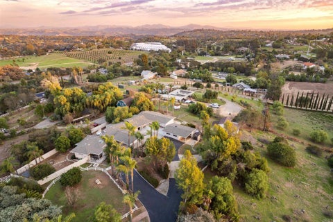 Photo of 405 Olive Hill Way WAY, Fallbrook, CA 92028 (MLS # NDP2609882)