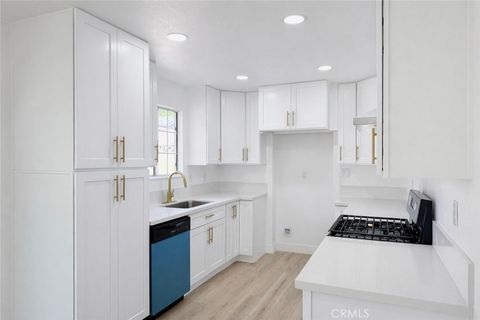 Tiny photo for 627 Center Lane, Santa Paula, CA 93060 (MLS # MB26048411)