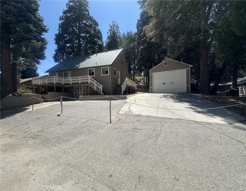 Photo of 29145 Hook Creek RD, Cedar Glen, CA 92321 (MLS # HD26193719)