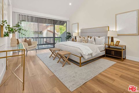 Tiny photo for 5711 Owensmouth Avenue #131, Woodland Hills, CA 91367 (MLS # 25621917)