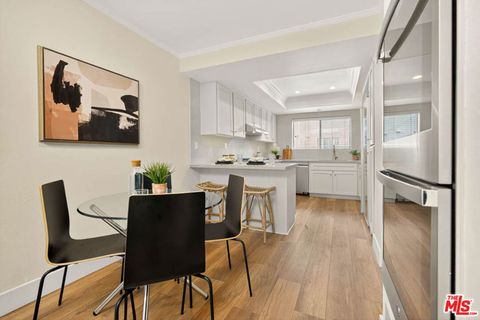 Tiny photo for 5711 Owensmouth Avenue #131, Woodland Hills, CA 91367 (MLS # 25621917)