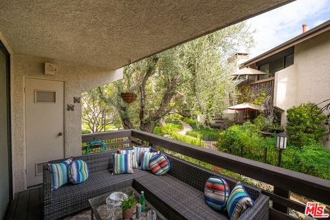 Tiny photo for 5711 Owensmouth Avenue #131, Woodland Hills, CA 91367 (MLS # 25621917)