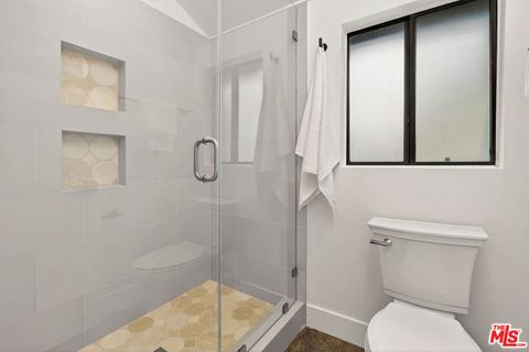 Tiny photo for 5711 Owensmouth Avenue #131, Woodland Hills, CA 91367 (MLS # 25621917)