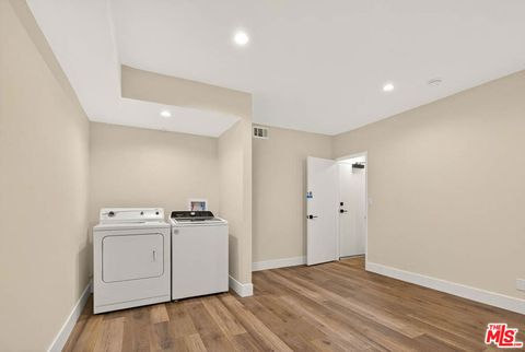 Tiny photo for 5711 Owensmouth Avenue #131, Woodland Hills, CA 91367 (MLS # 25621917)
