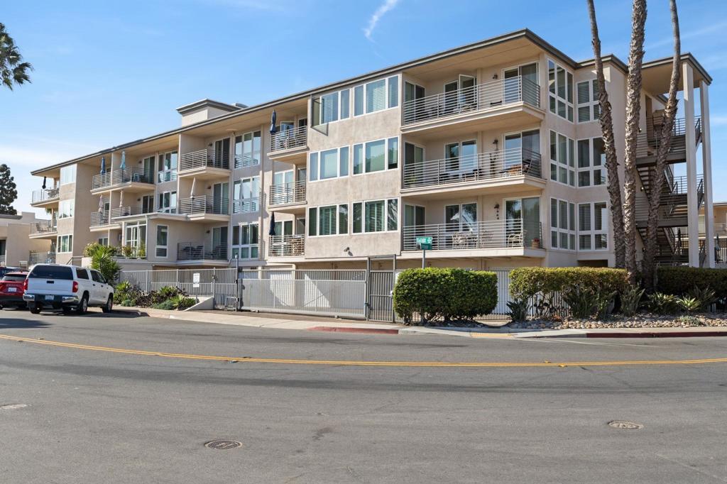 1021 Scott Street 256