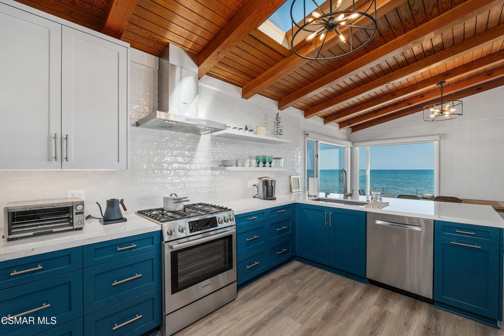 Properties 3 3762 Pacific Coast Highway