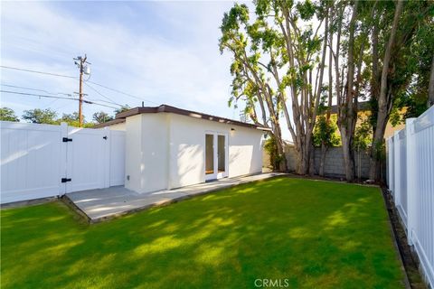 Photo of 328 N Roosevelt Avenue #A, Fullerton, CA 92832 (MLS # DW26052127)