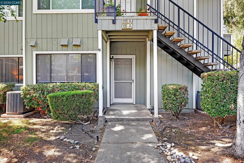 105 Compton Cir CIR