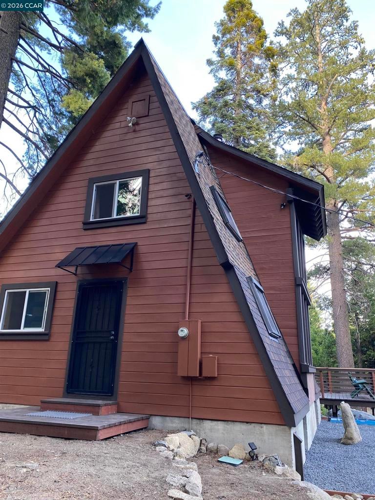 91 Segale Dr