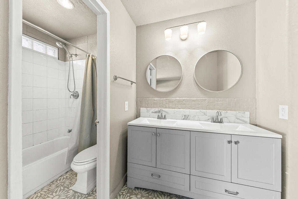 La Quinta Cove - Residential