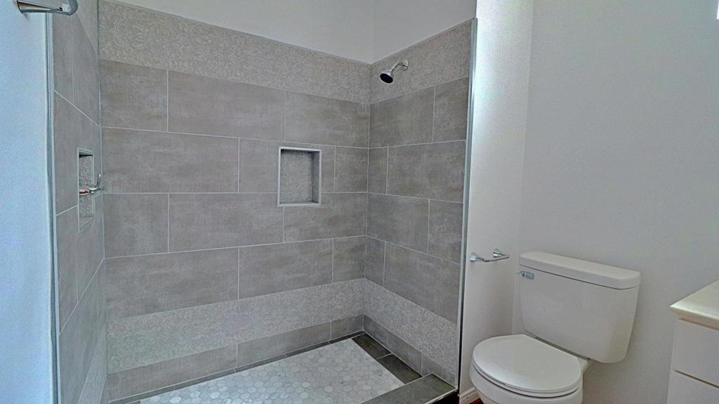 Vista Del Mar - Residential