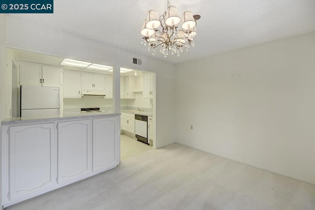 ROSSMOOR - Residential