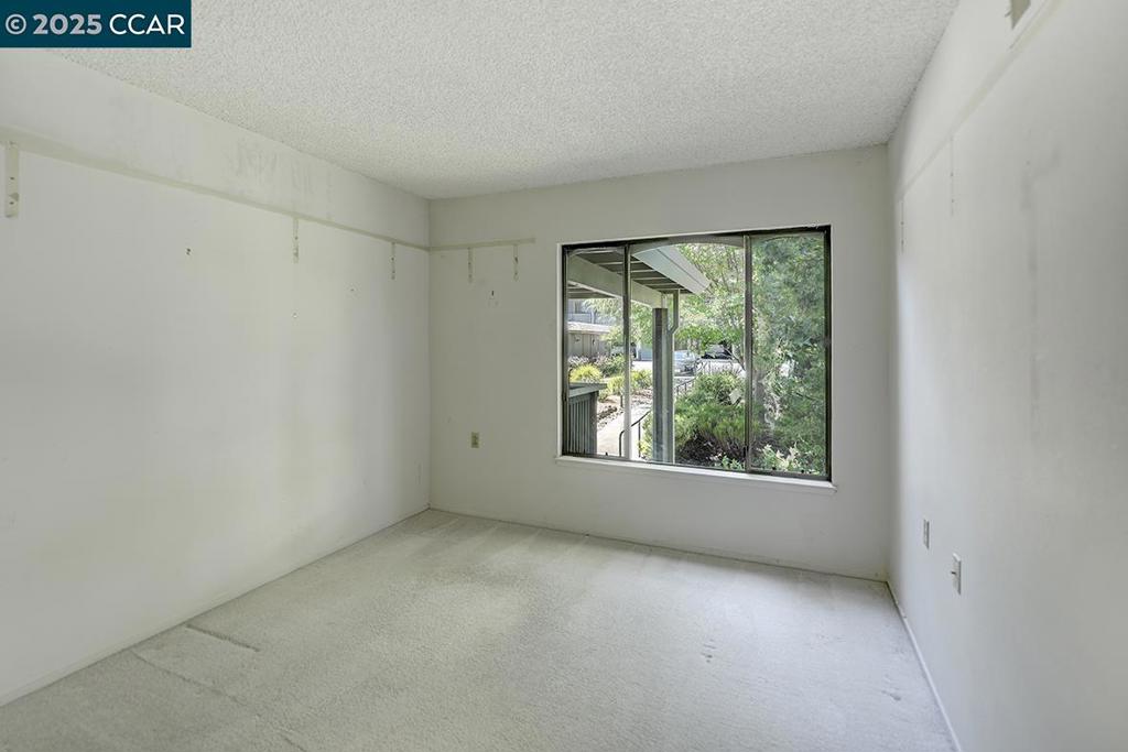 ROSSMOOR - Residential