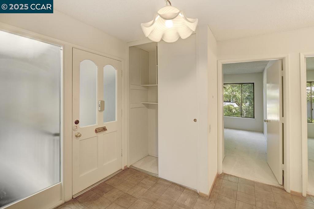 ROSSMOOR - Residential