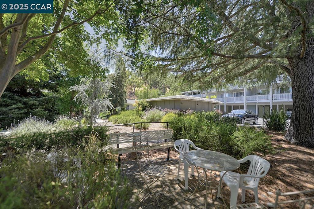 ROSSMOOR - Residential