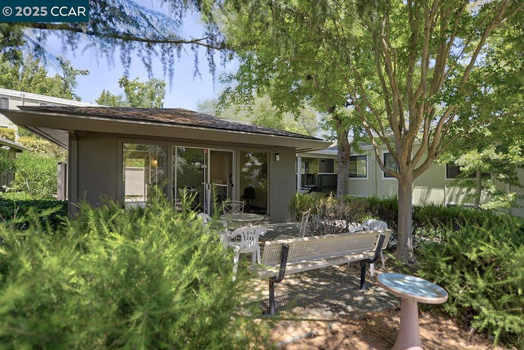 ROSSMOOR - Residential