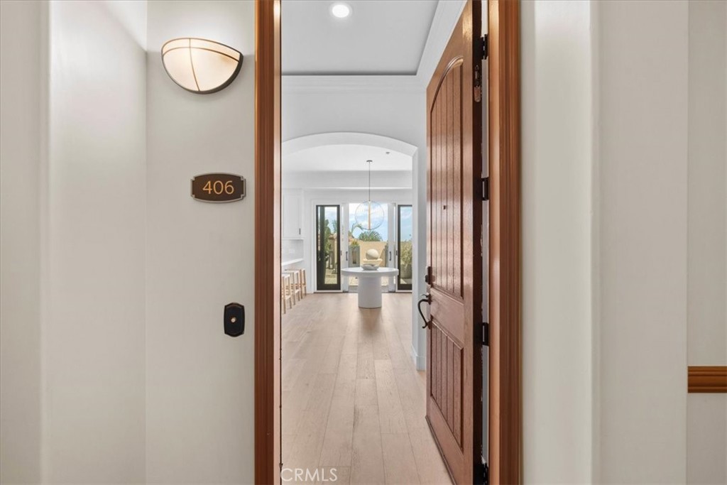 401 Bernard Street 406