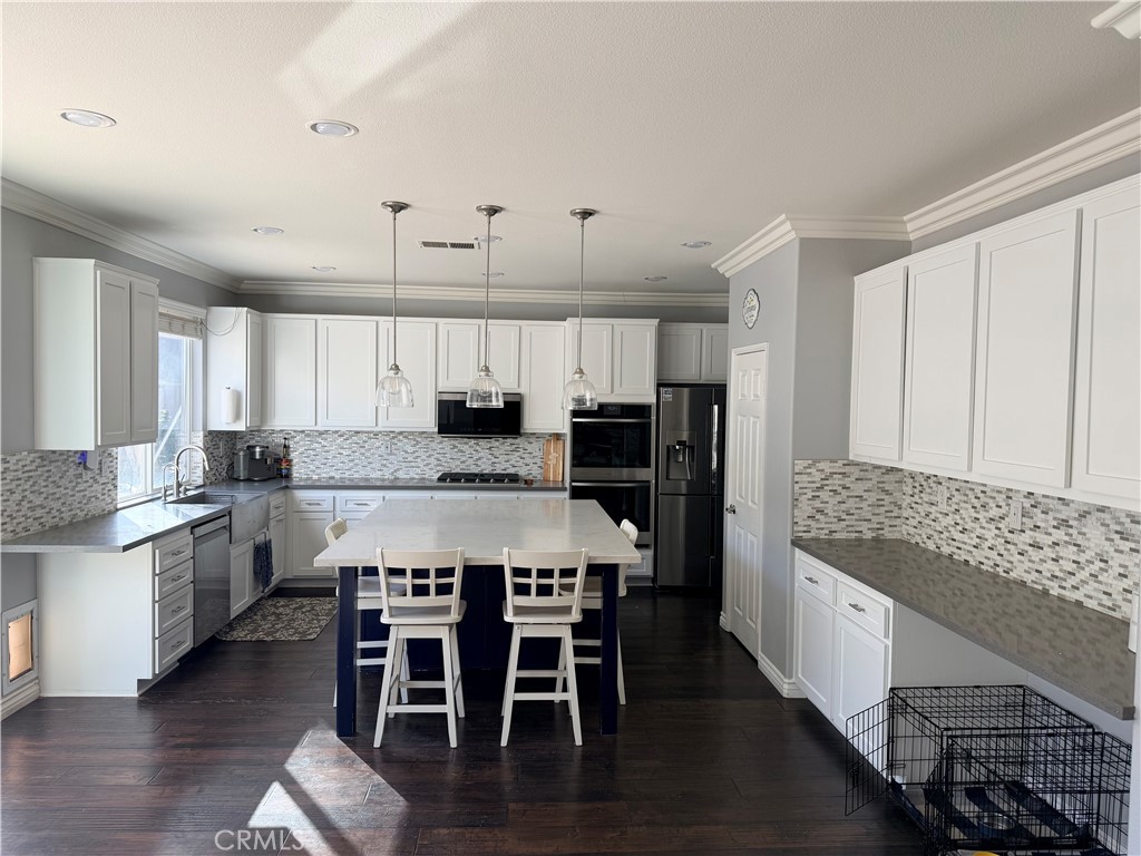 23776 Brookside Court