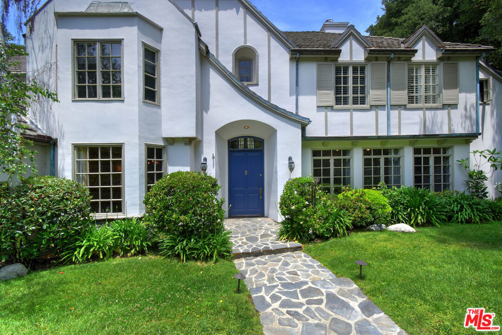 Wooded sanctuary in the heart of Studio City's Fryman Canyon. A stone's throw from the famed hiking trail, coveted Carpenter Elementary, Sunday Farmer's market, and great restaurants on Ventura Blvd. Large, sweeping rooms with ample windows frame gracious public rooms for sophisticated entertaining, and cozy living. Perfect floorplan with a Presidential truss beamed master suite, multiple en-suite bedrooms, framed by the glorious rumpus room with its own separate second staircase off the kitchen. Private, serene backyard with massive oak trees.