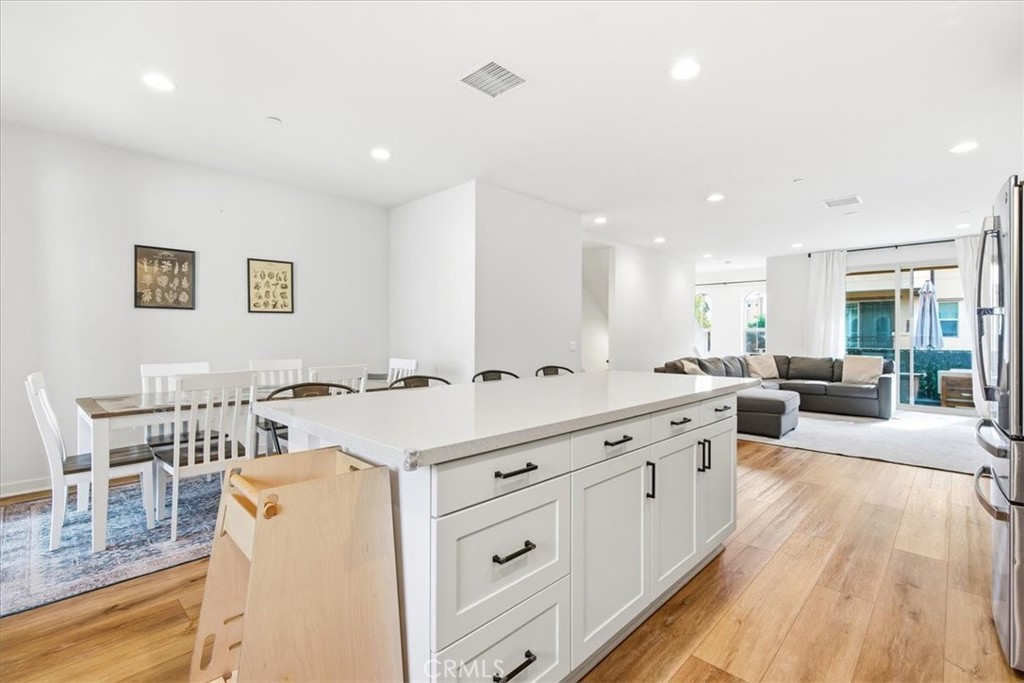 608 Shadowbrook
