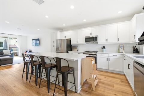 Photo of 608 Shadowbrook, Lake Forest, CA 92610 (MLS # OC26016557)