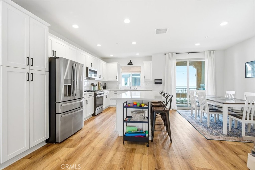 608 Shadowbrook