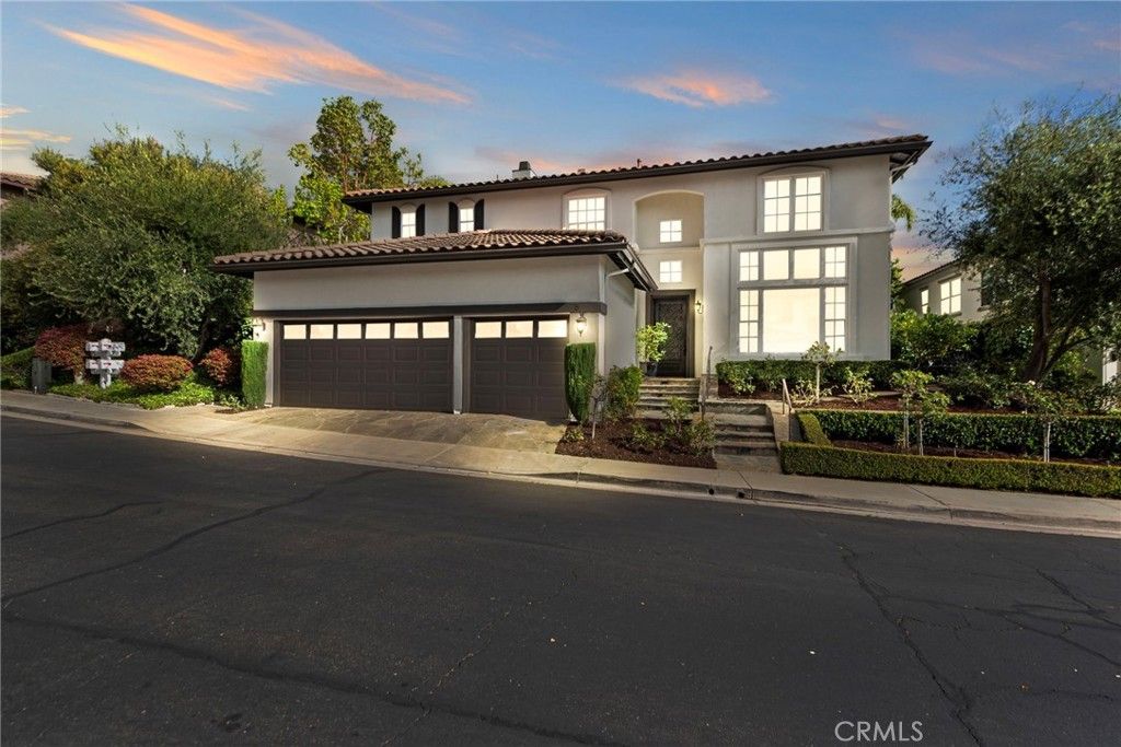 listing image 130726097231099954978
