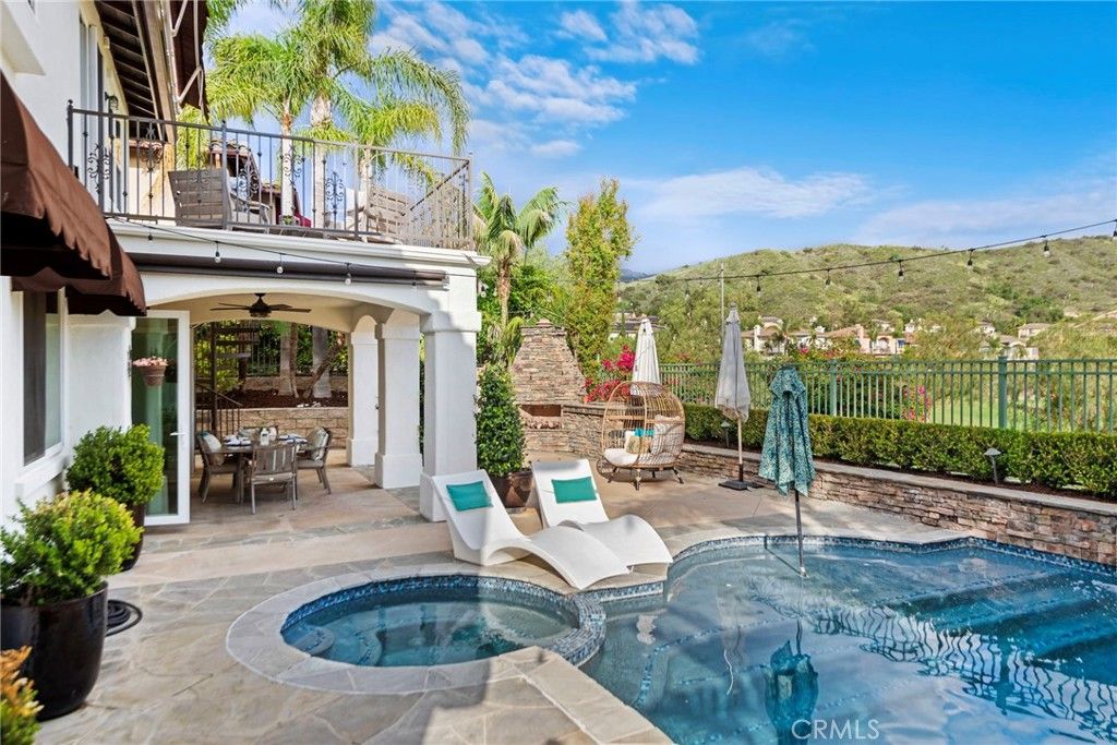 listing image 130723638974391833469