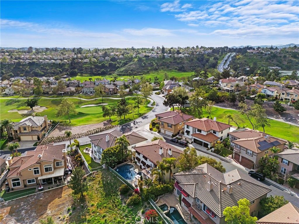 listing image 130722135378880268573