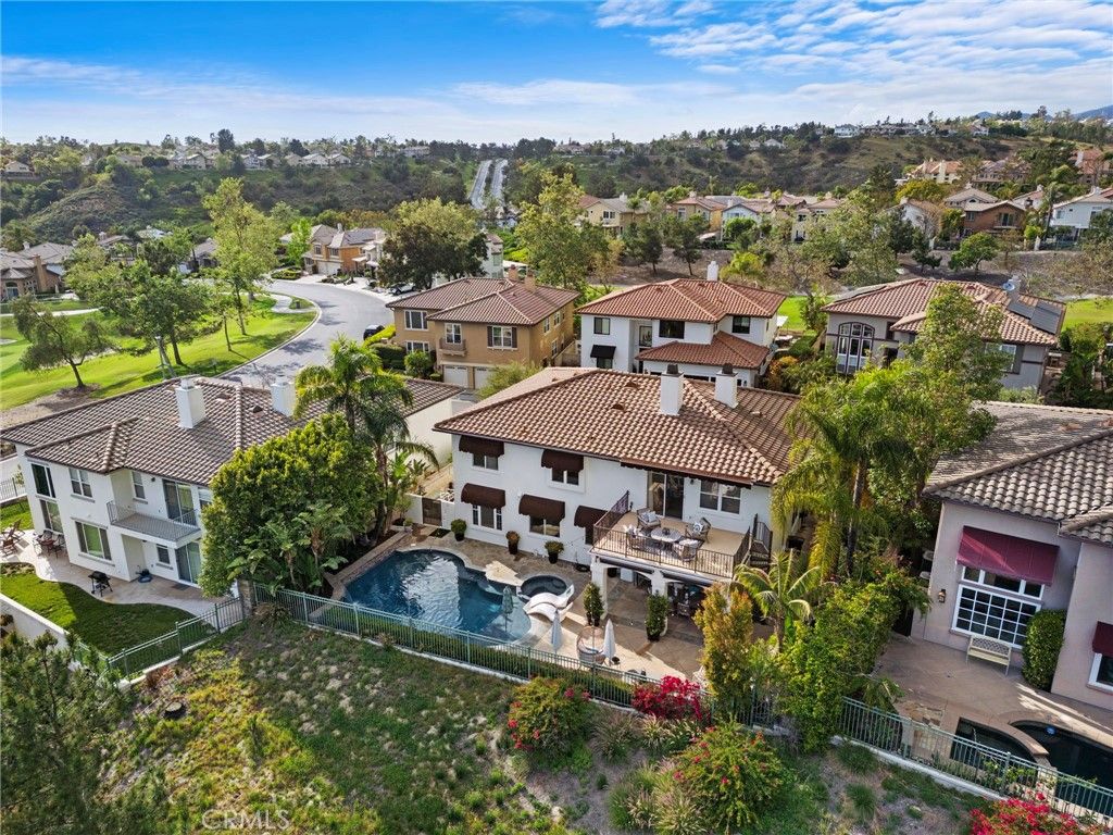 listing image 130723394440829425040