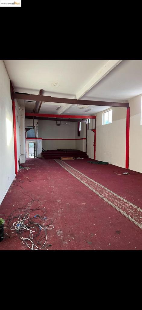 EAST OAKLAND - Residential Income