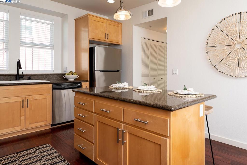 PARKLANE - Residential