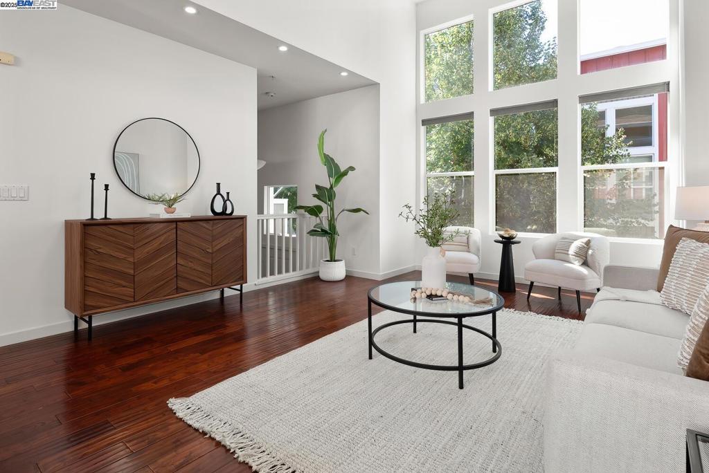 PARKLANE - Residential