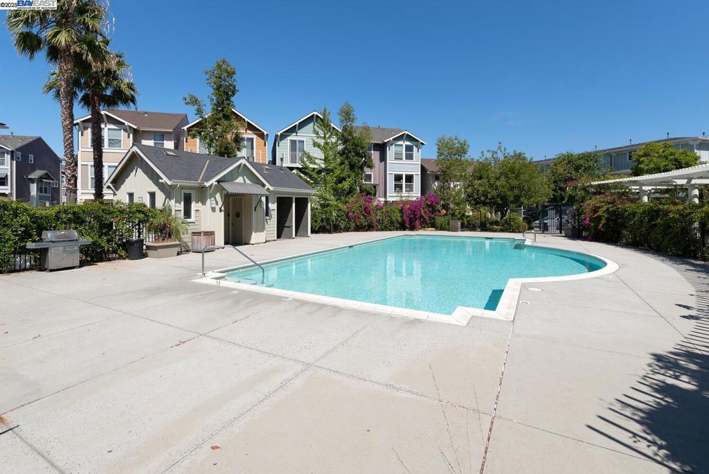 PARKLANE - Residential