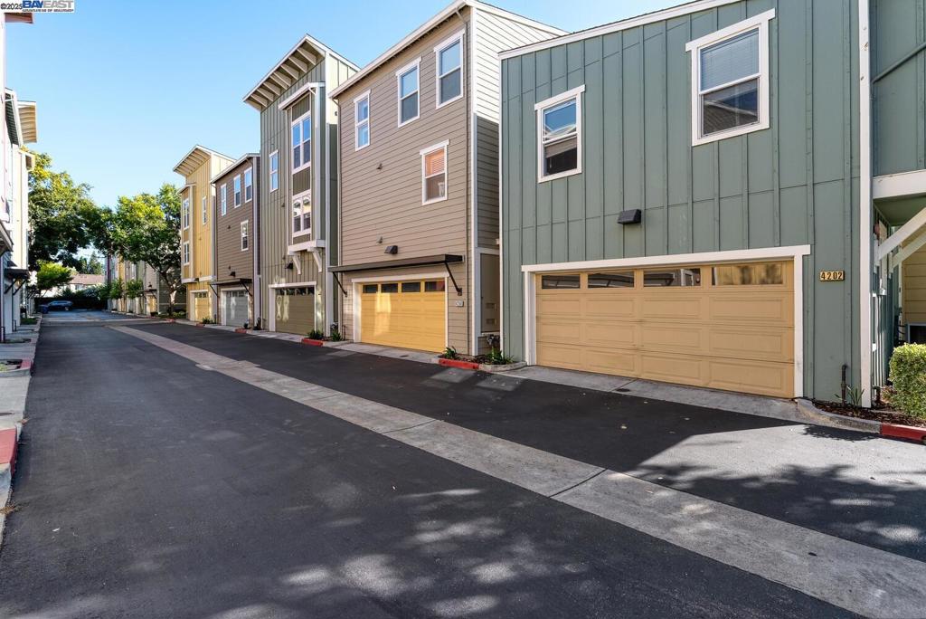 PARKLANE - Residential