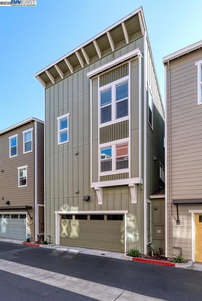 PARKLANE - Residential