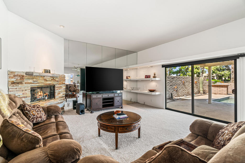 38651 Nyasa Drive