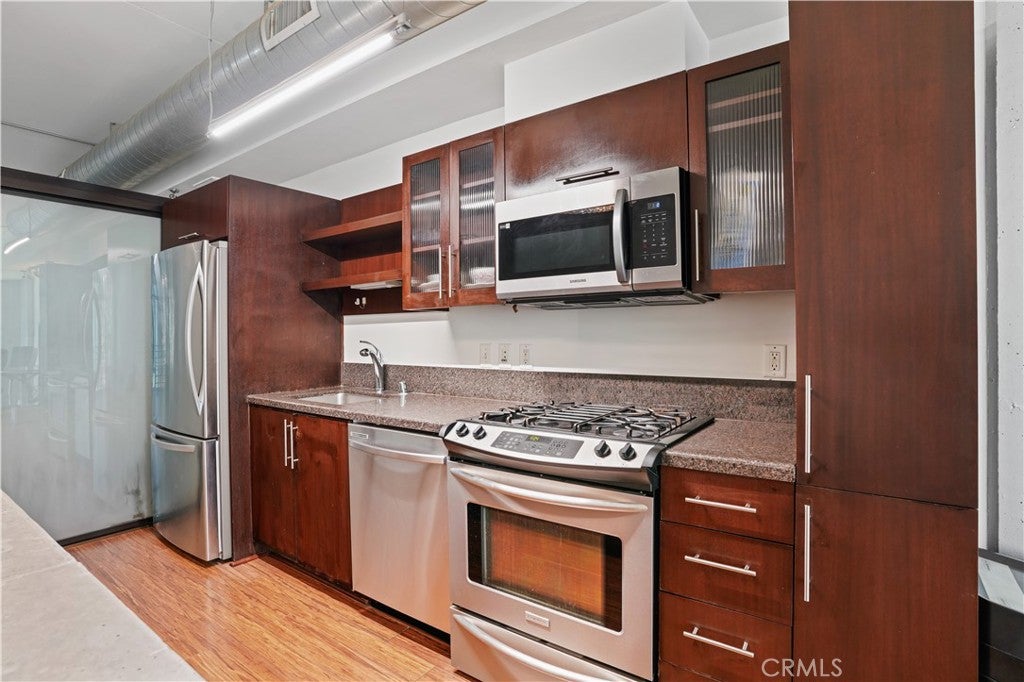 1111 S Grand Avenue 702
